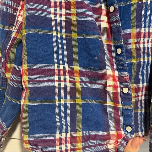 Cute vintage looking flannel - Picture 2 of 4